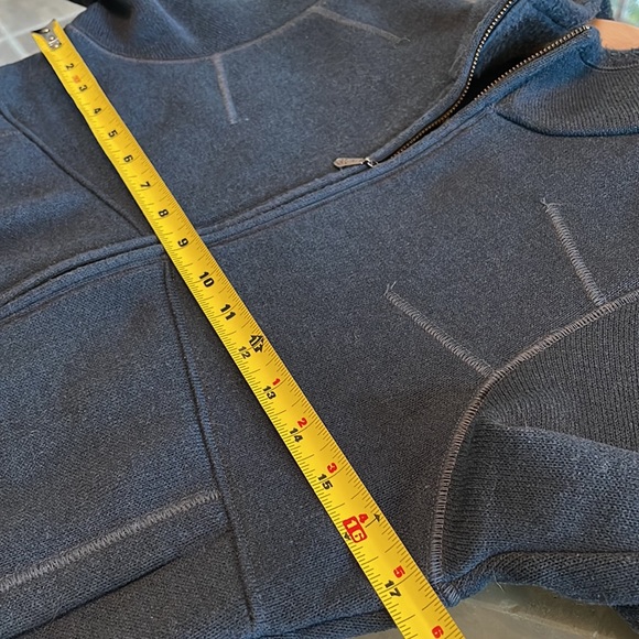 Columbia, S; Omni shield, pthalo blue, great seaming-great fit! Full zip. EUC - Picture 4 of 14